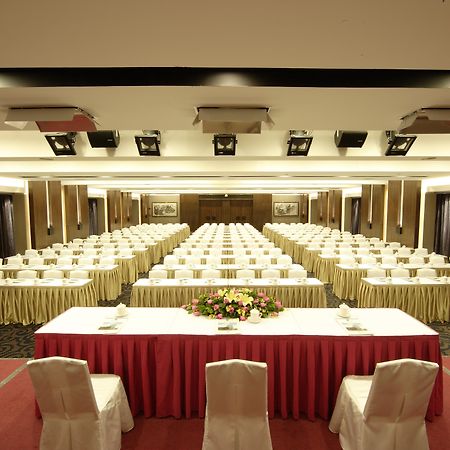 Guangzhou Baiyun Hotel Eksteriør billede The 10th APEC Finance Ministers' Meeting