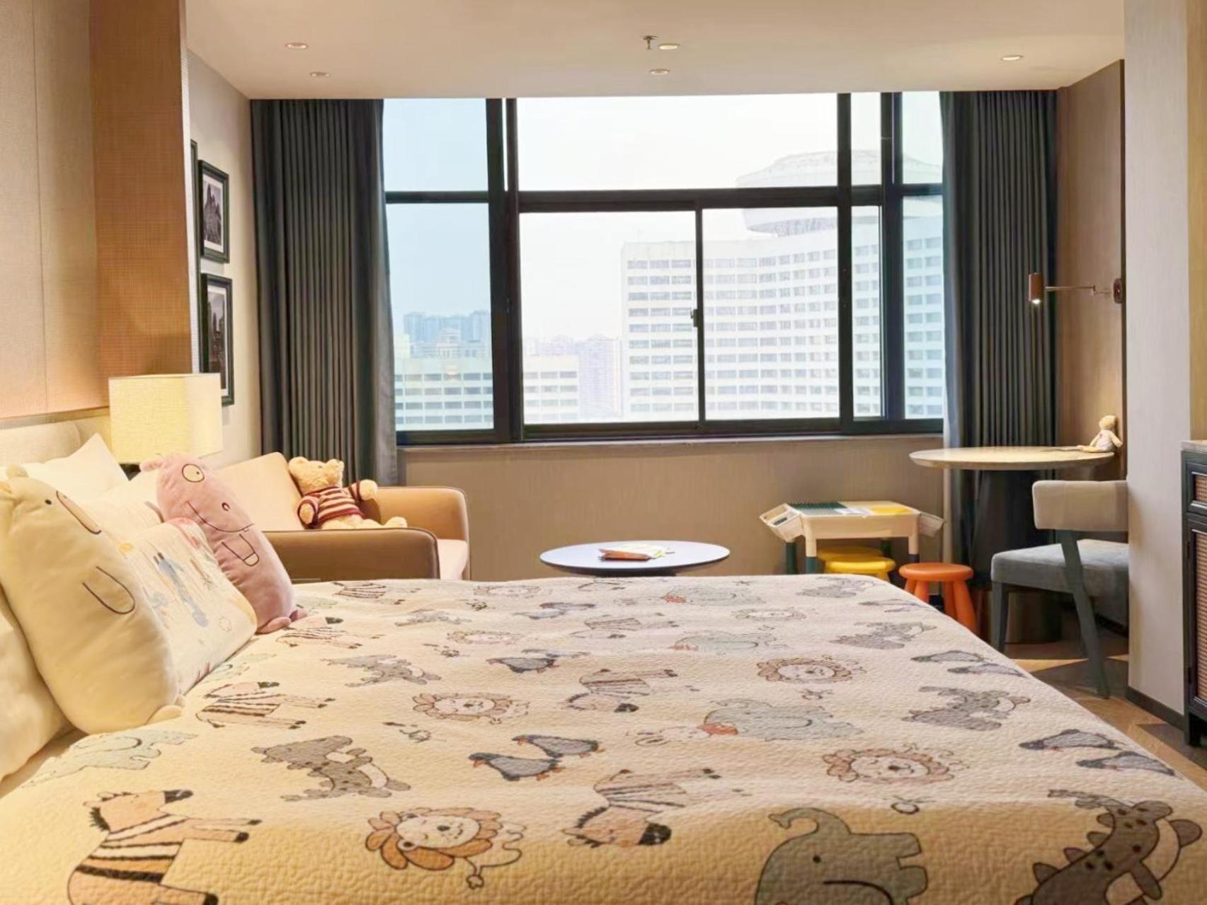 Guangzhou Baiyun Hotel Eksteriør billede A room at the hotel