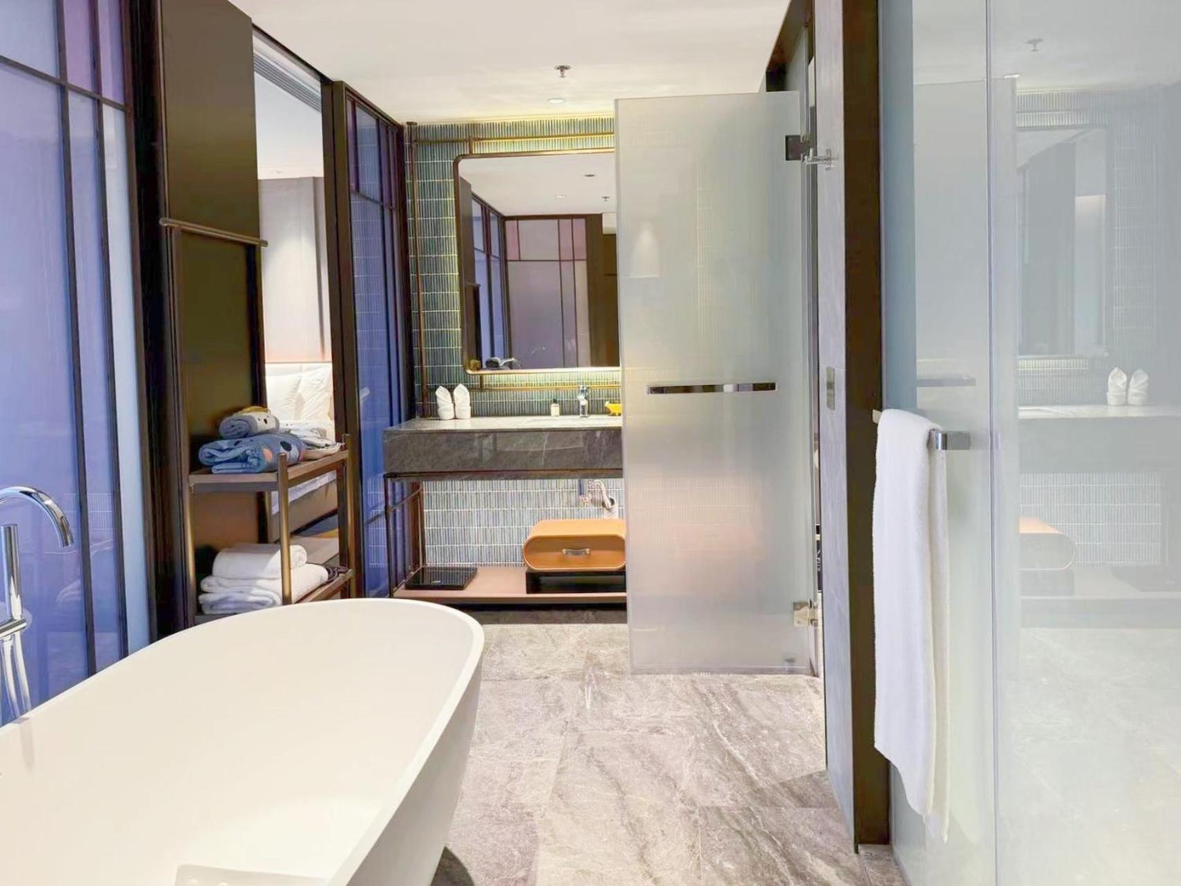 Guangzhou Baiyun Hotel Eksteriør billede Bathroom